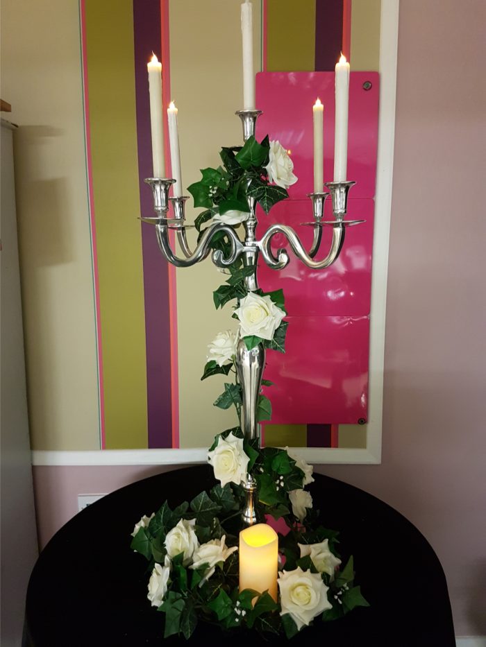 2.4m garland with Ivory roses