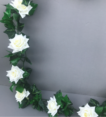 Garland with ivory diamond roses